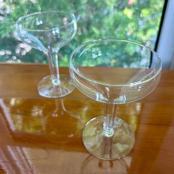 Vintage Coupe Glasses Set of 2 – Clear Stemmed Cocktail or Champagne Glasses - Picture 4 of 11